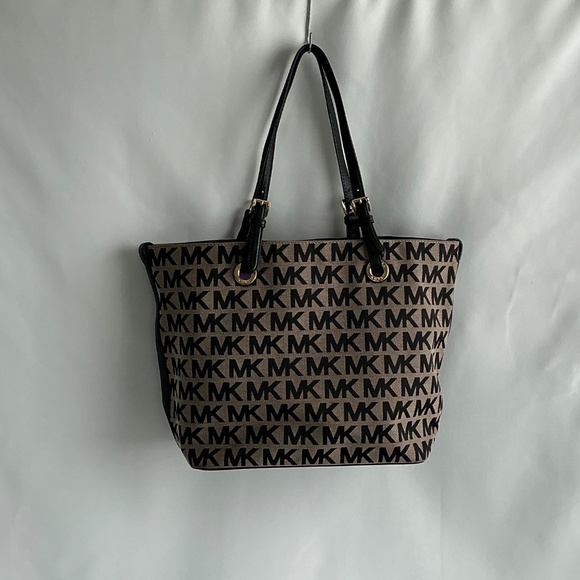 Michael Kors Tote Bag - Picture 11 of 15